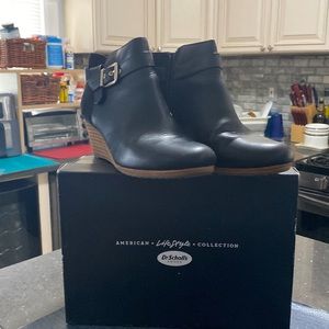 Dr Scholls wedge bootie black